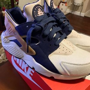 Nike huarache run PRM